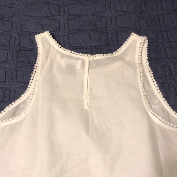 Old Navy Sleeveless Top - Picture 5 of 5